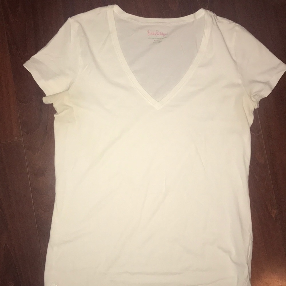 lilly pulitzer white v neck